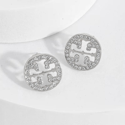 Stud Earrings Hollow Round
Crystal Zircon